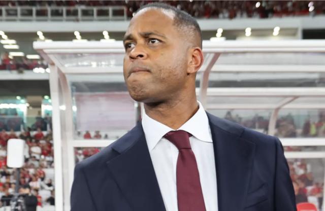 1747297602579056704.png 主帅克鲁伊维特尚未返回印尼.png